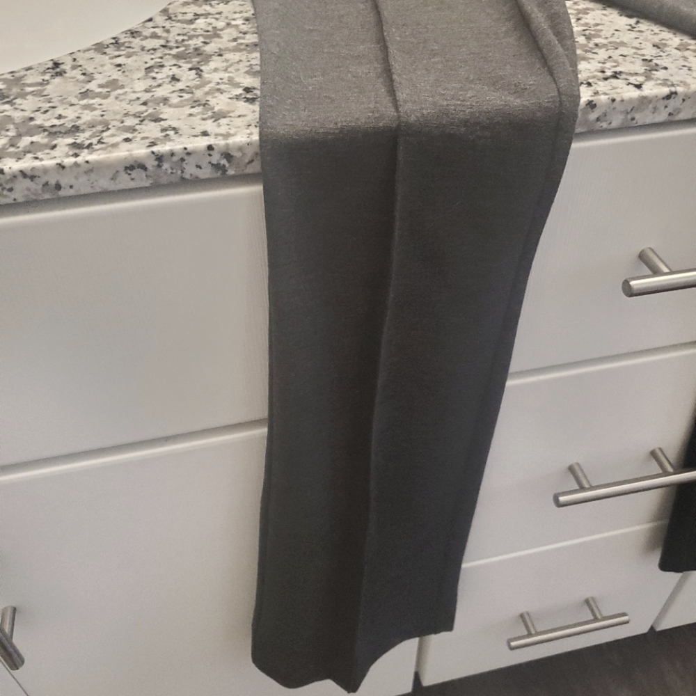 Vera Wang dress pants, boot cut, comfortable, XS